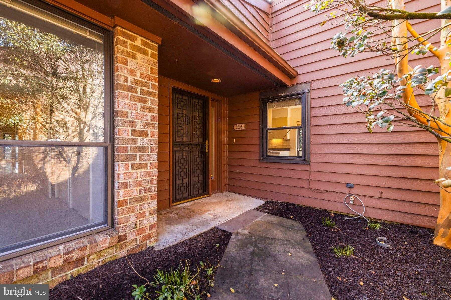 5205 Strathmore Ave photo 7