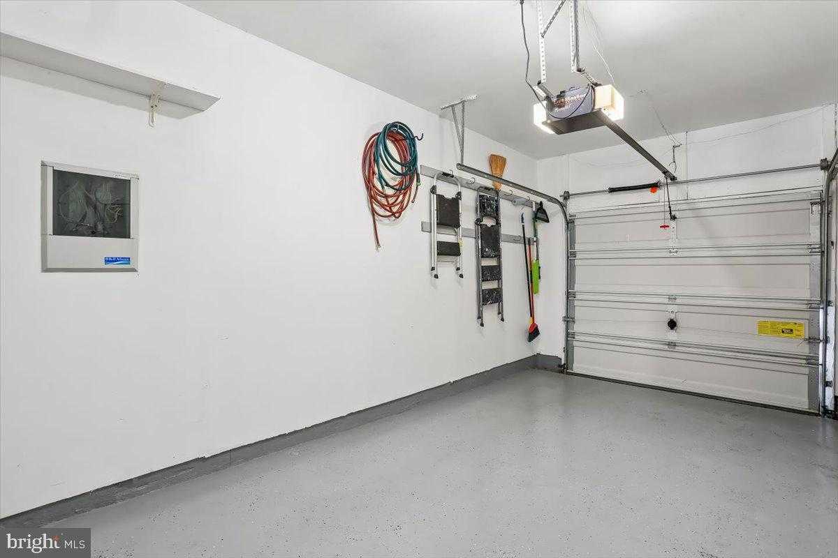 723 Main St photo 34