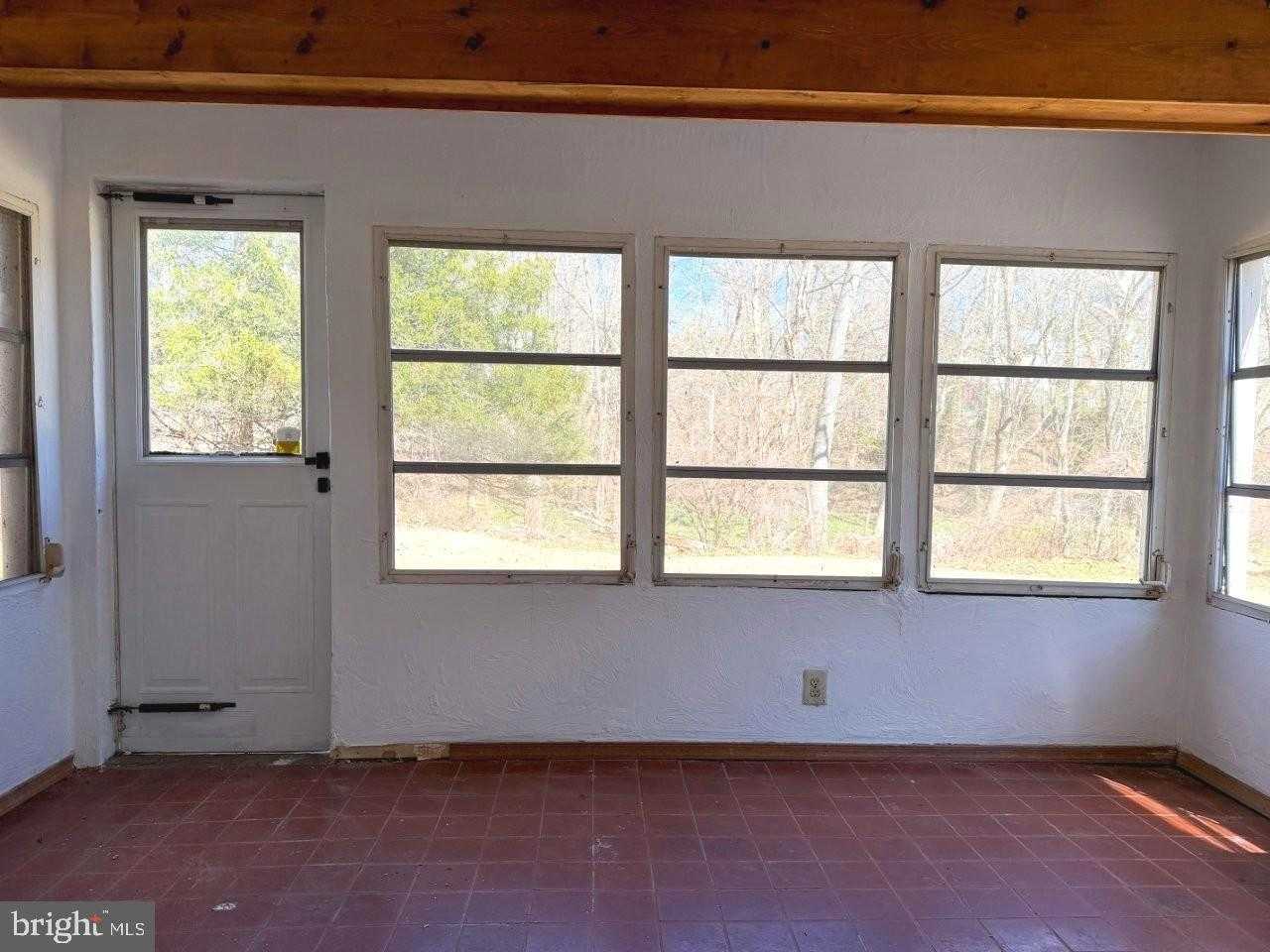 637 N Bishop Ave photo 39