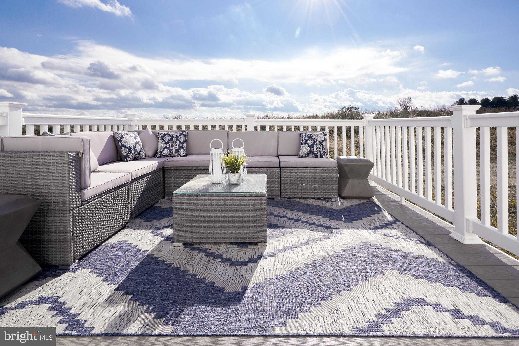 215 Capri Dr photo 10