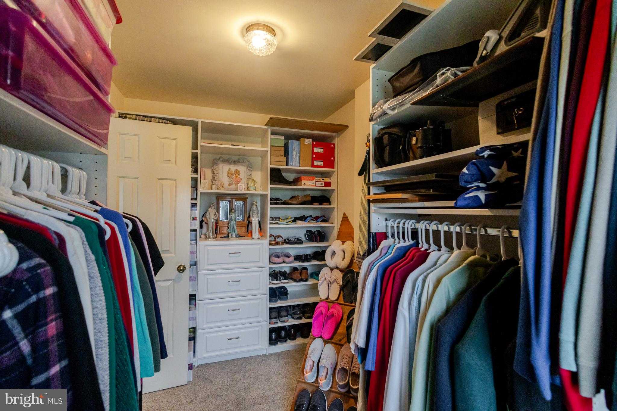 2230 Karen Ter photo 41