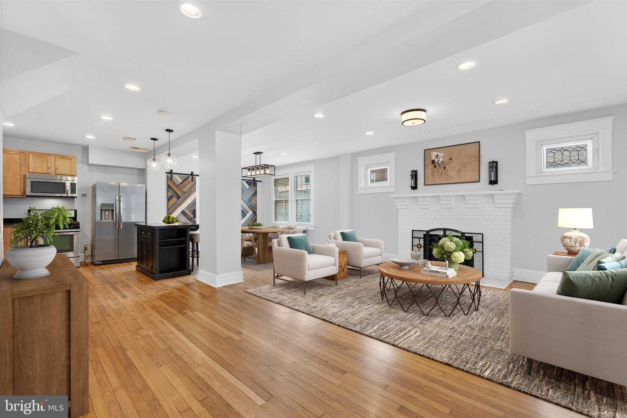 7903 Woodbury Dr photo 4