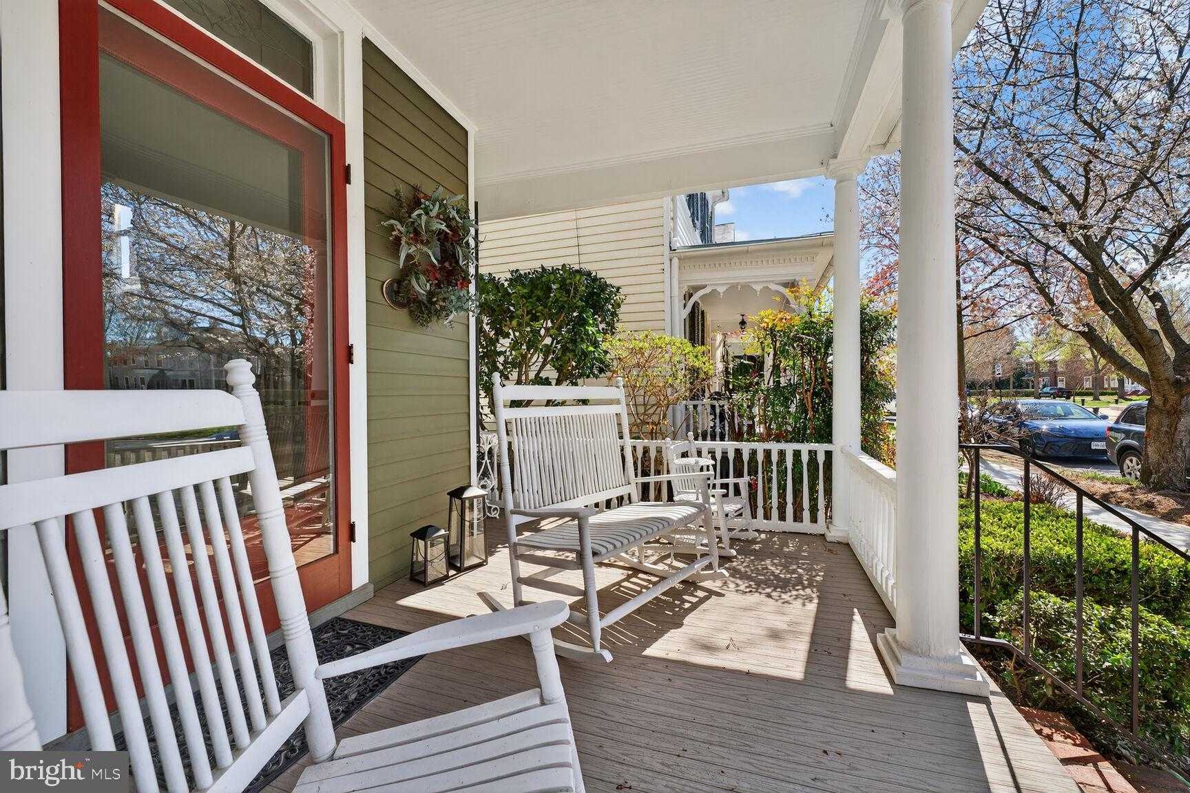 1305 Washington Ave photo 4