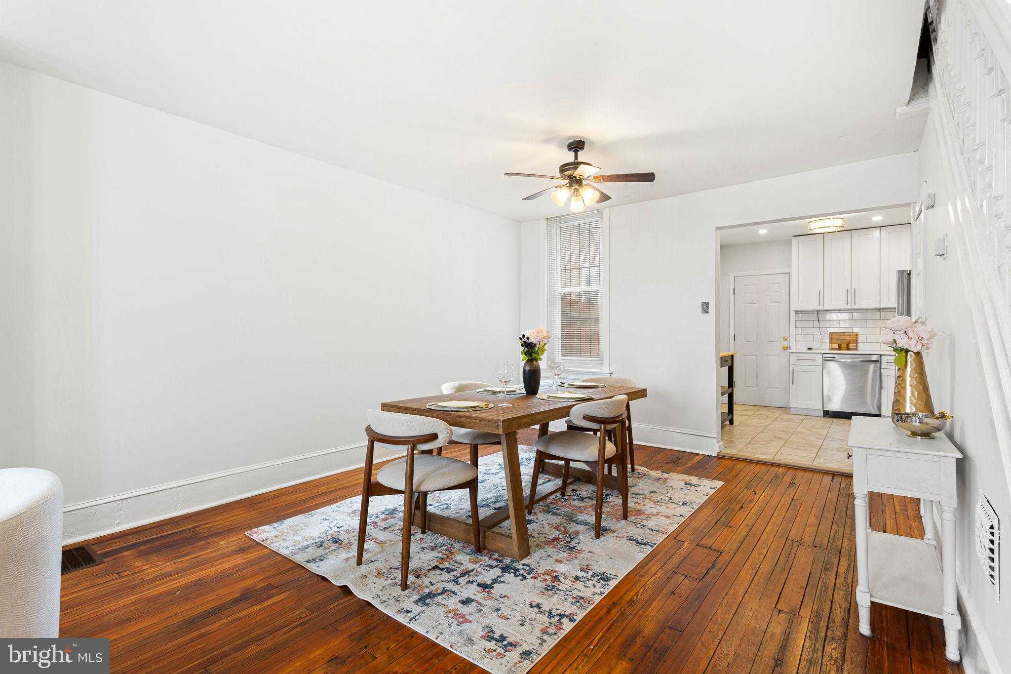 2718 W Jefferson St photo 6