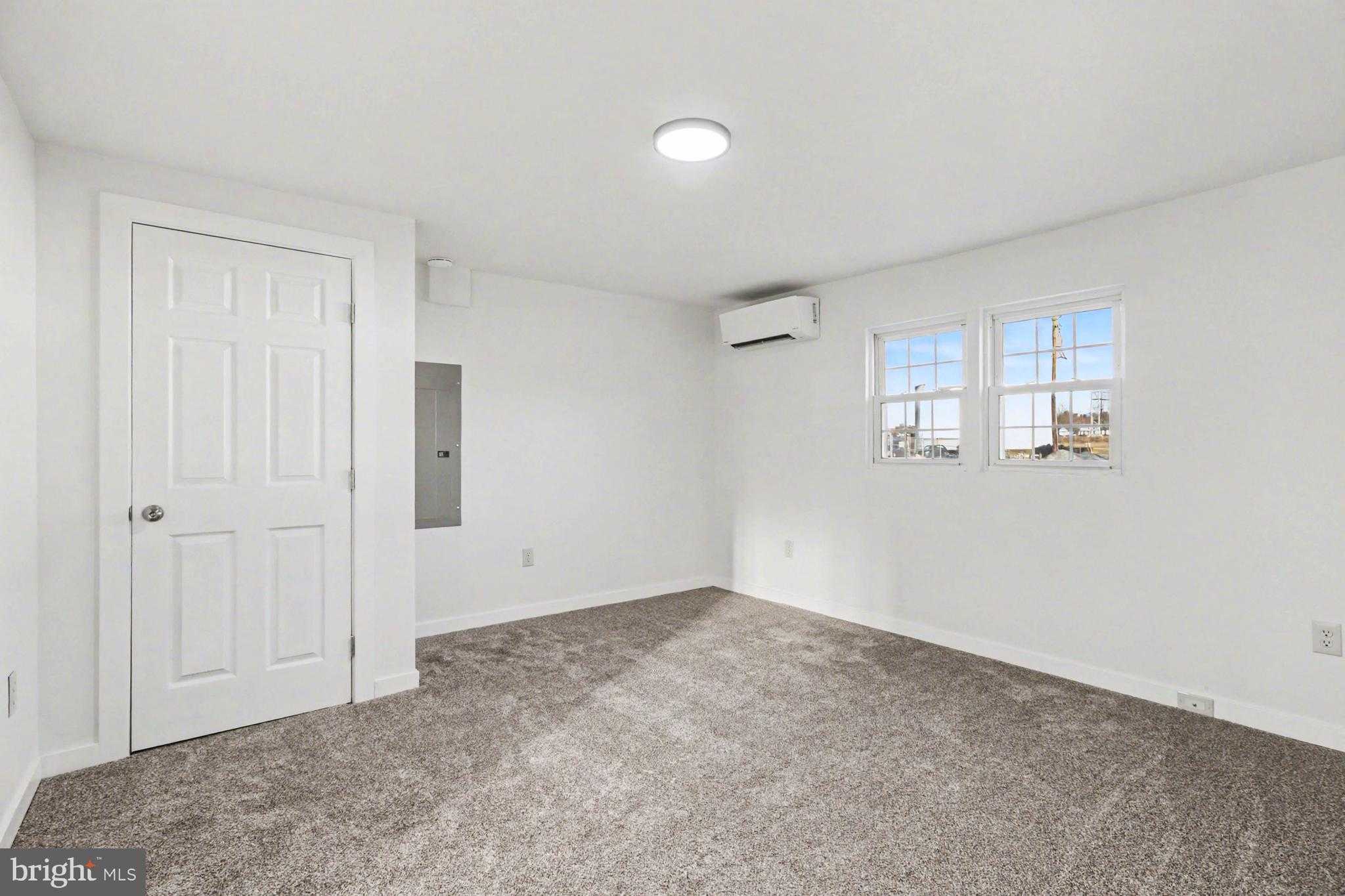 140 N Prince St photo 16