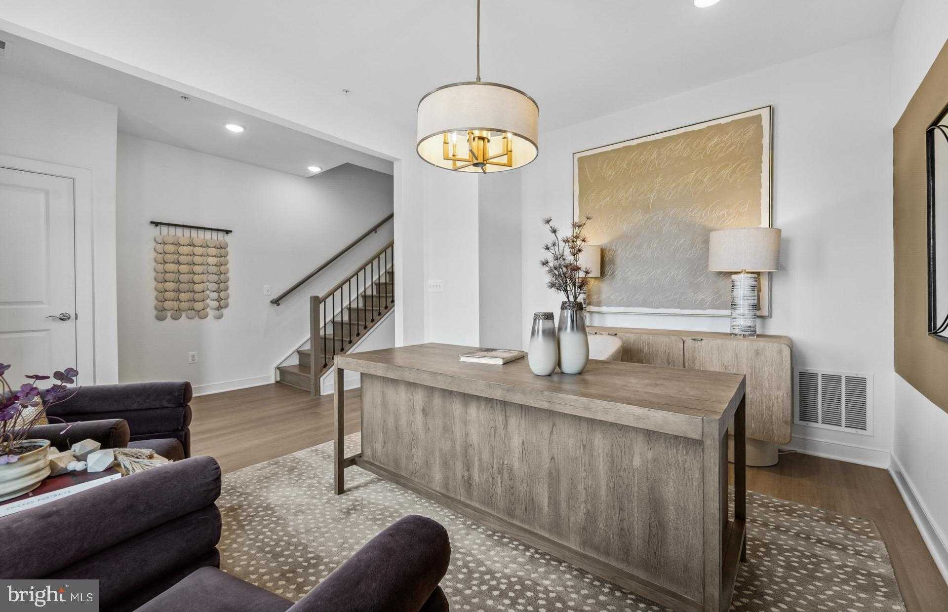 706 Shellbark Ln photo 3