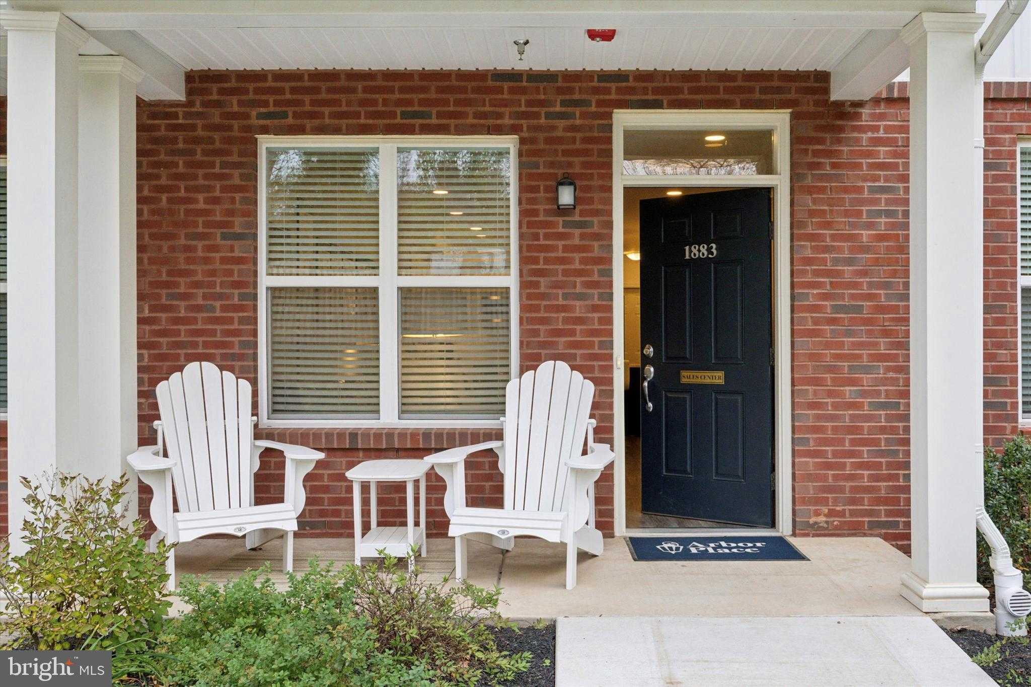 1883 Arbor Place Dr photo 2