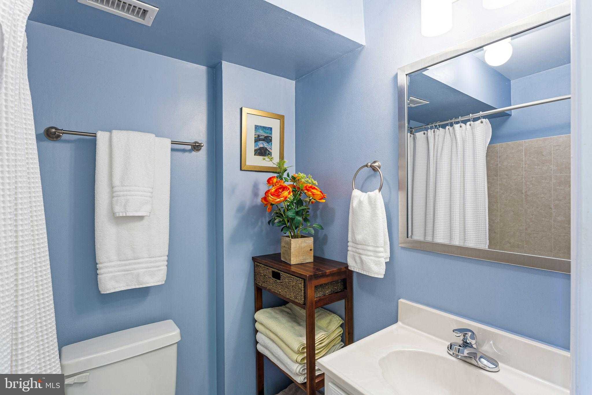 827 N Bambrey St photo 20