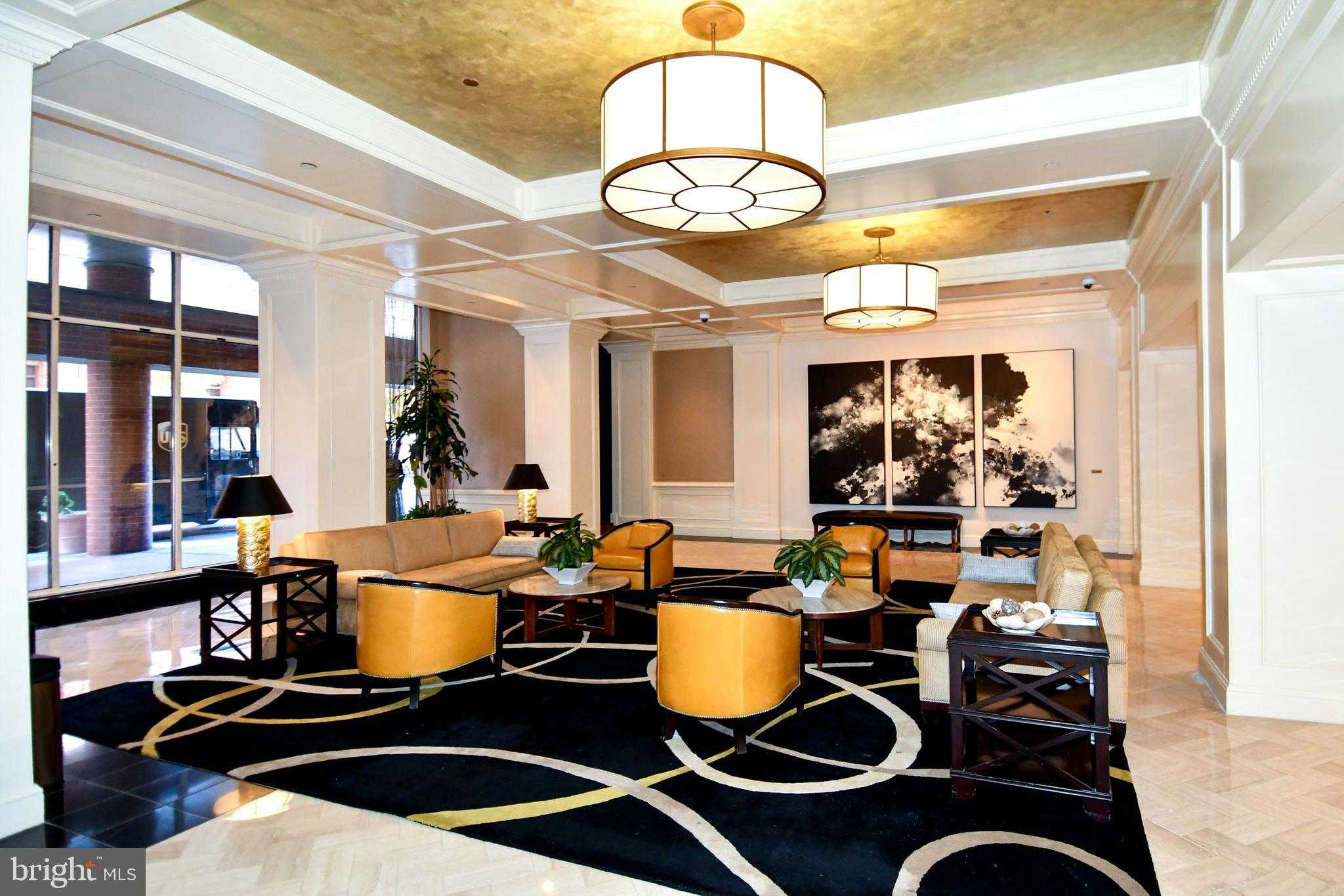 10 E Lee St Apt 809 photo 75