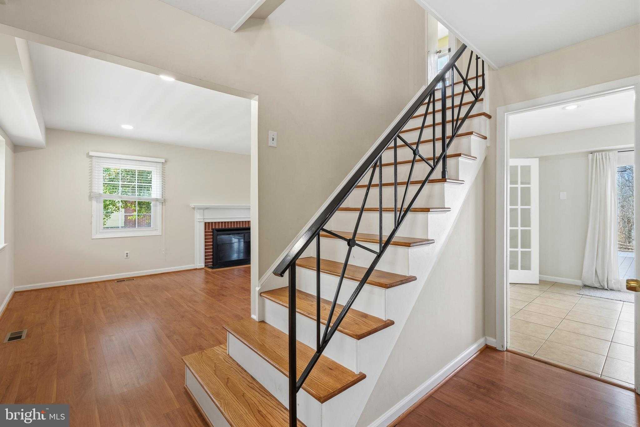 4018 Wakefield Ln photo 3