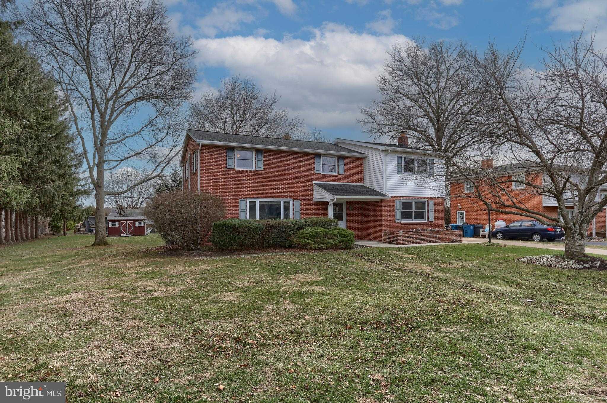 7041 Terrann Dr photo 3