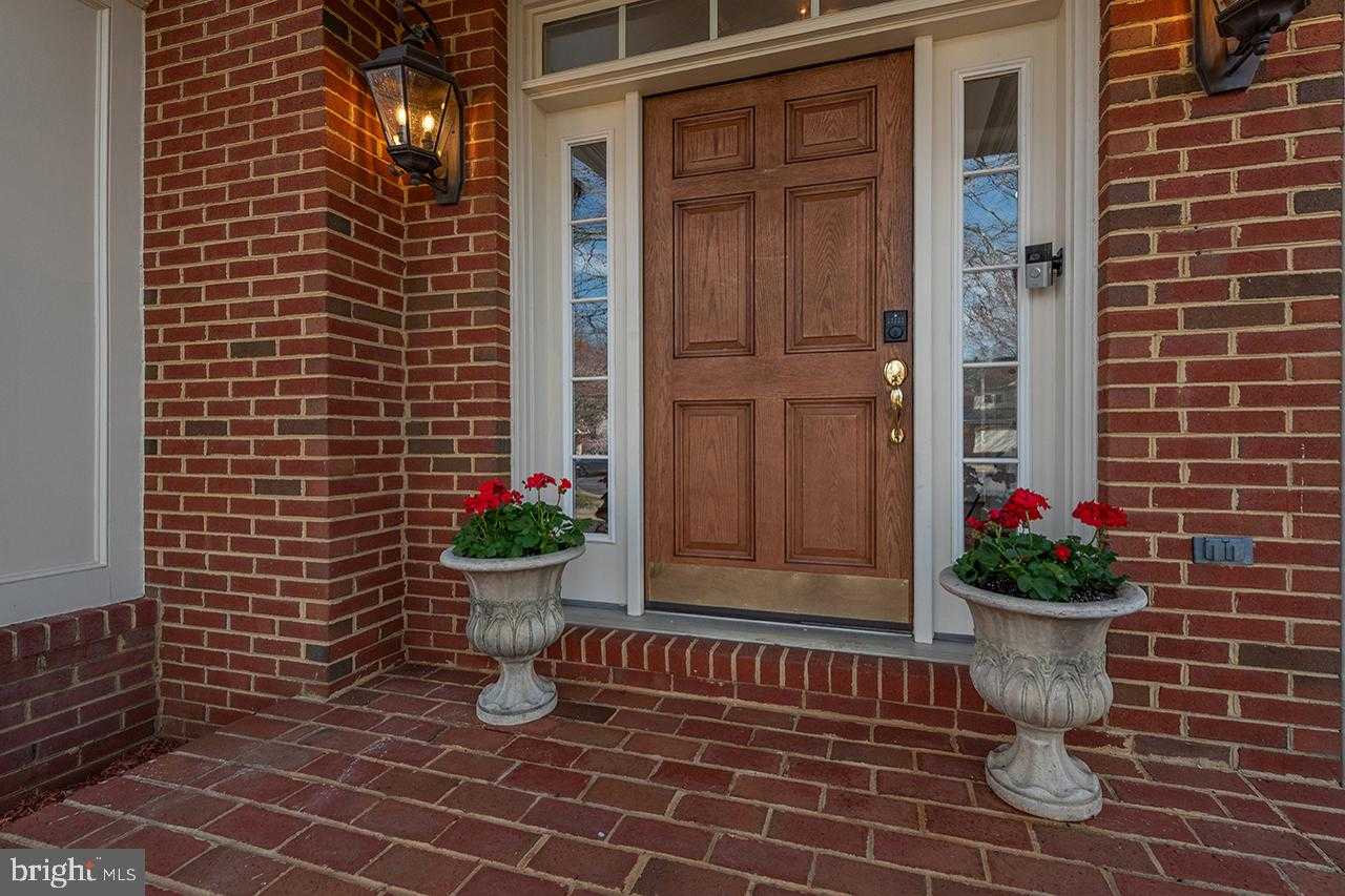 5078 Twinbrook Run Dr photo 2