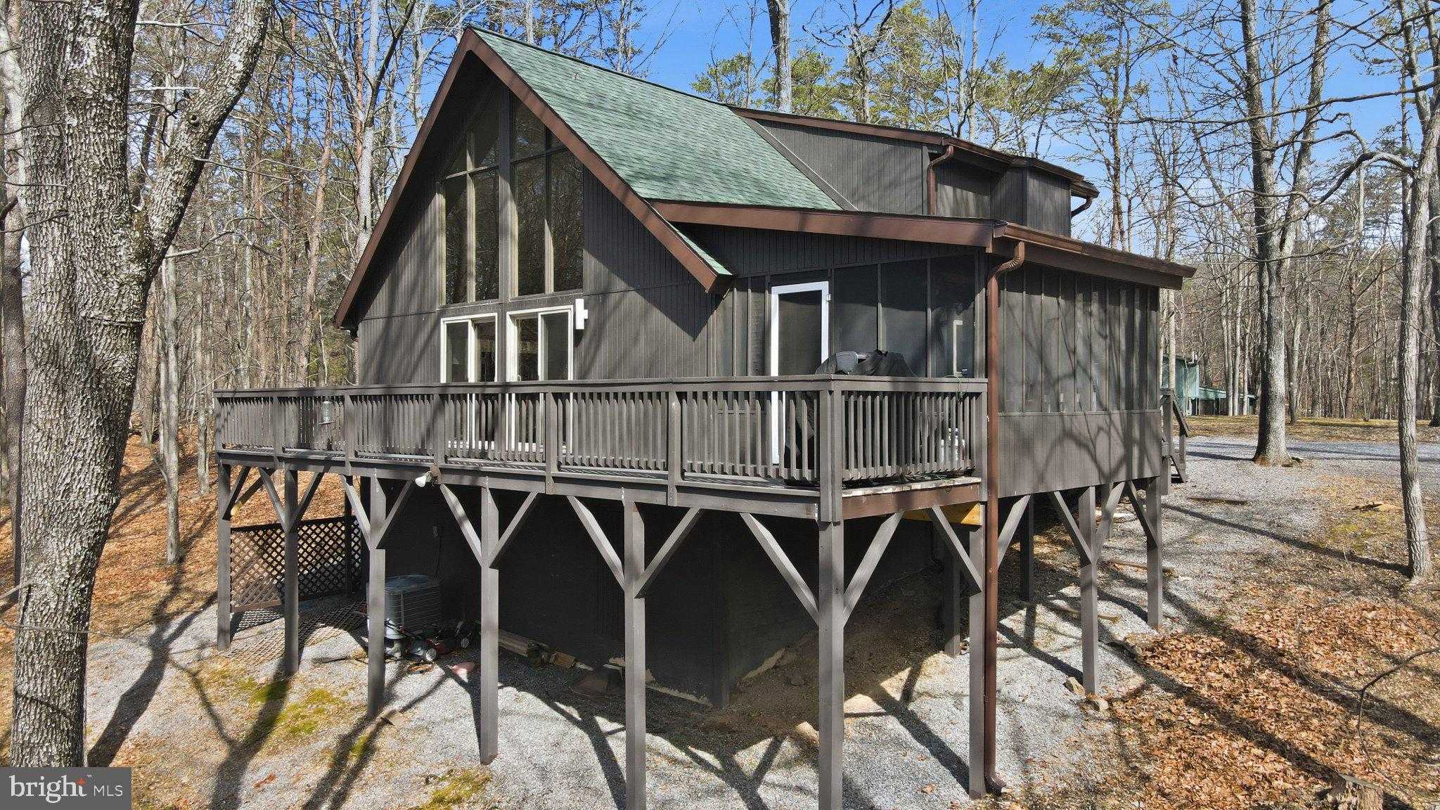 904 Walden Rd photo 2