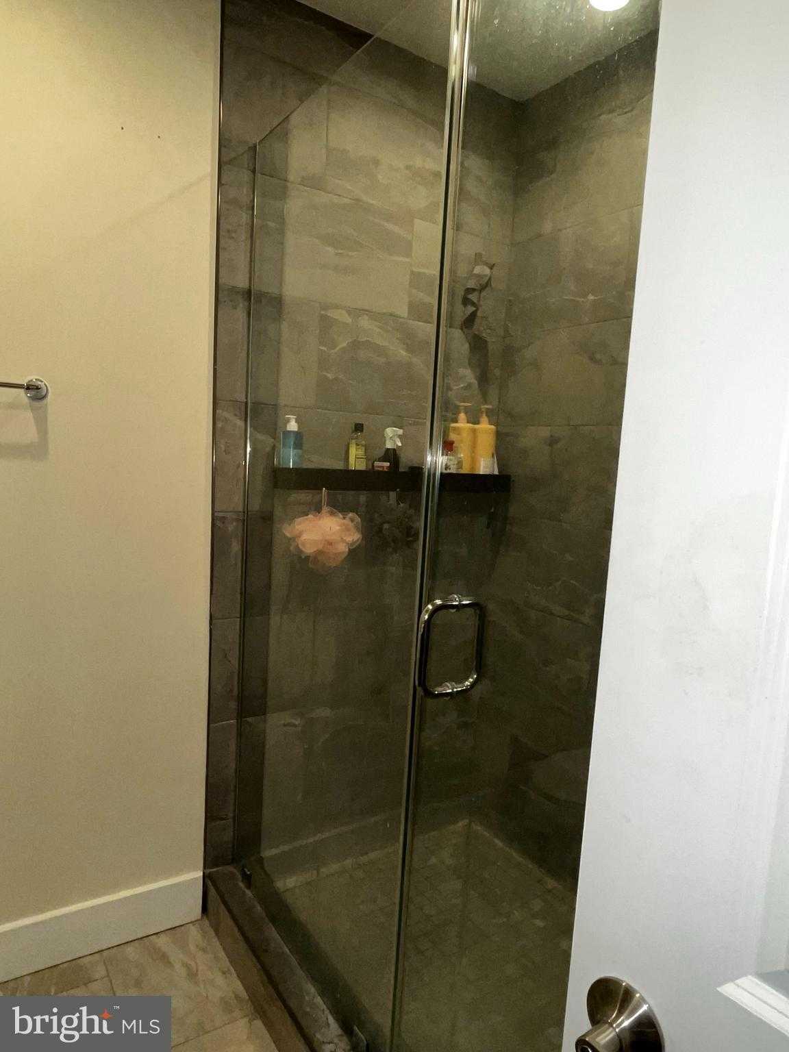 1760 N Bodine St photo 20