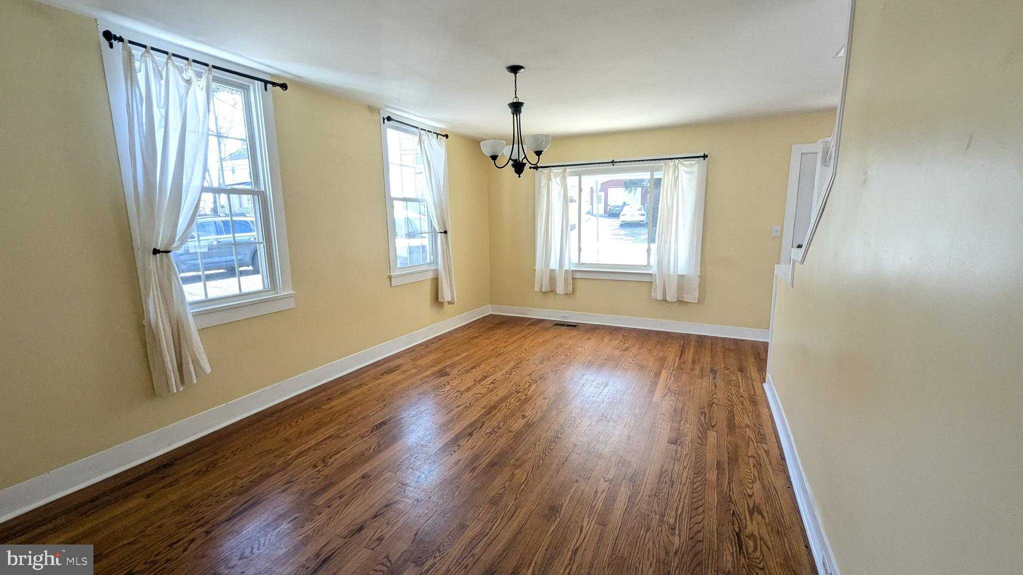 2011 Halfmoon Valley Rd photo 10