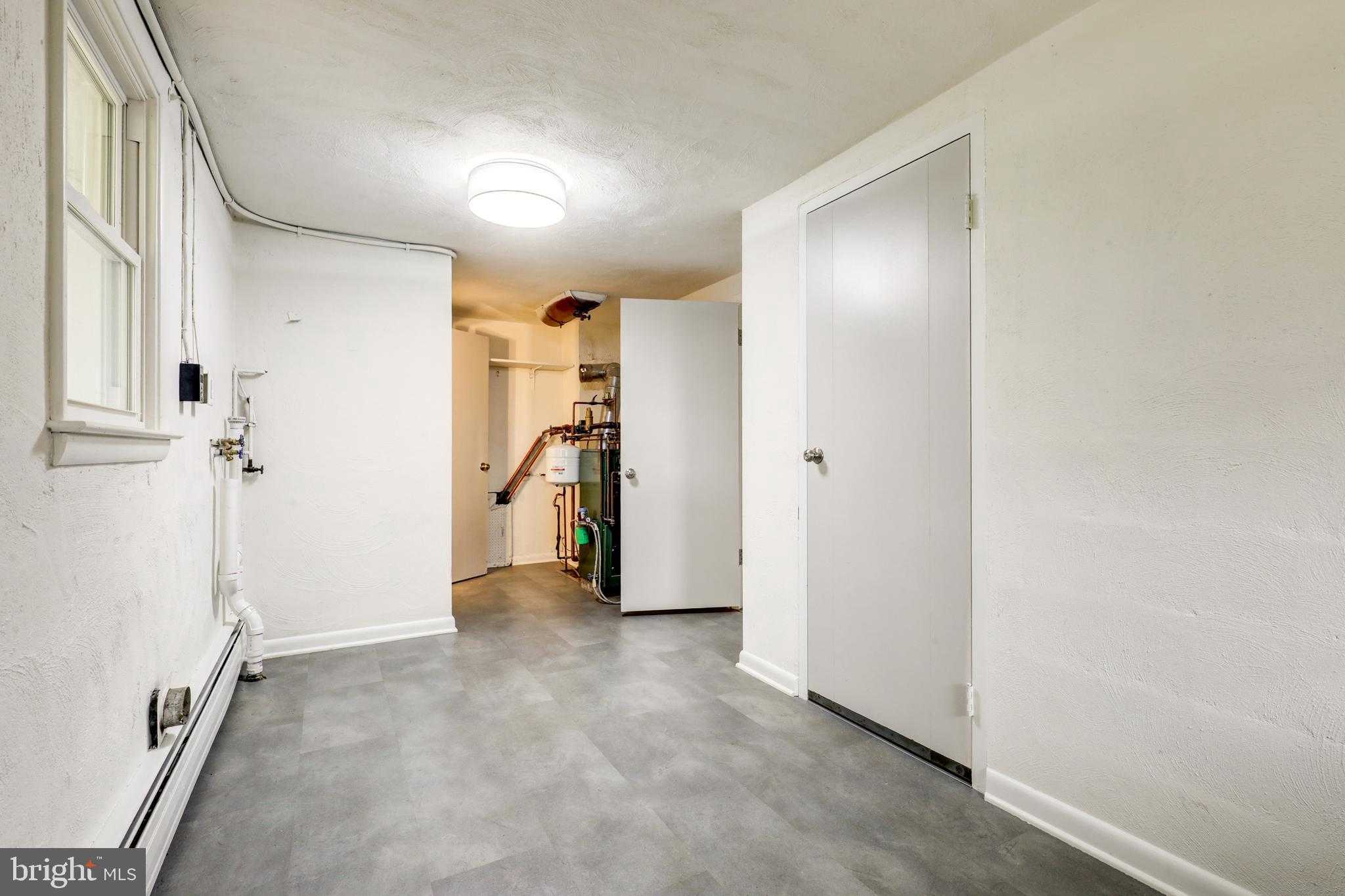 1118 Emerald Ave photo 33