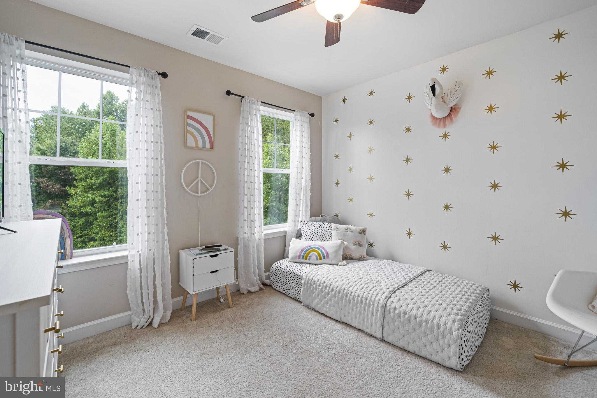 702 Pin Oak CT photo 25