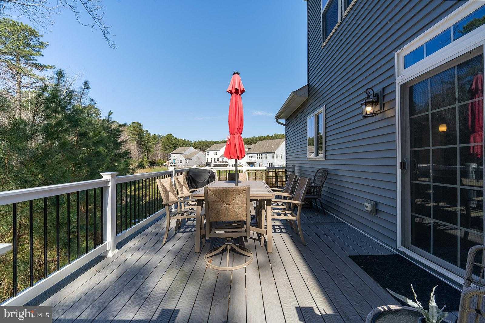 43907 Monterey St photo 36