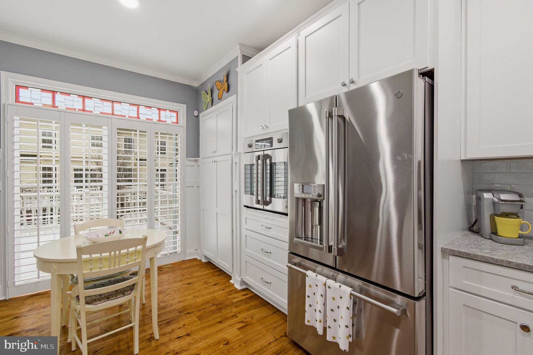 822 Square Nail CT photo 18