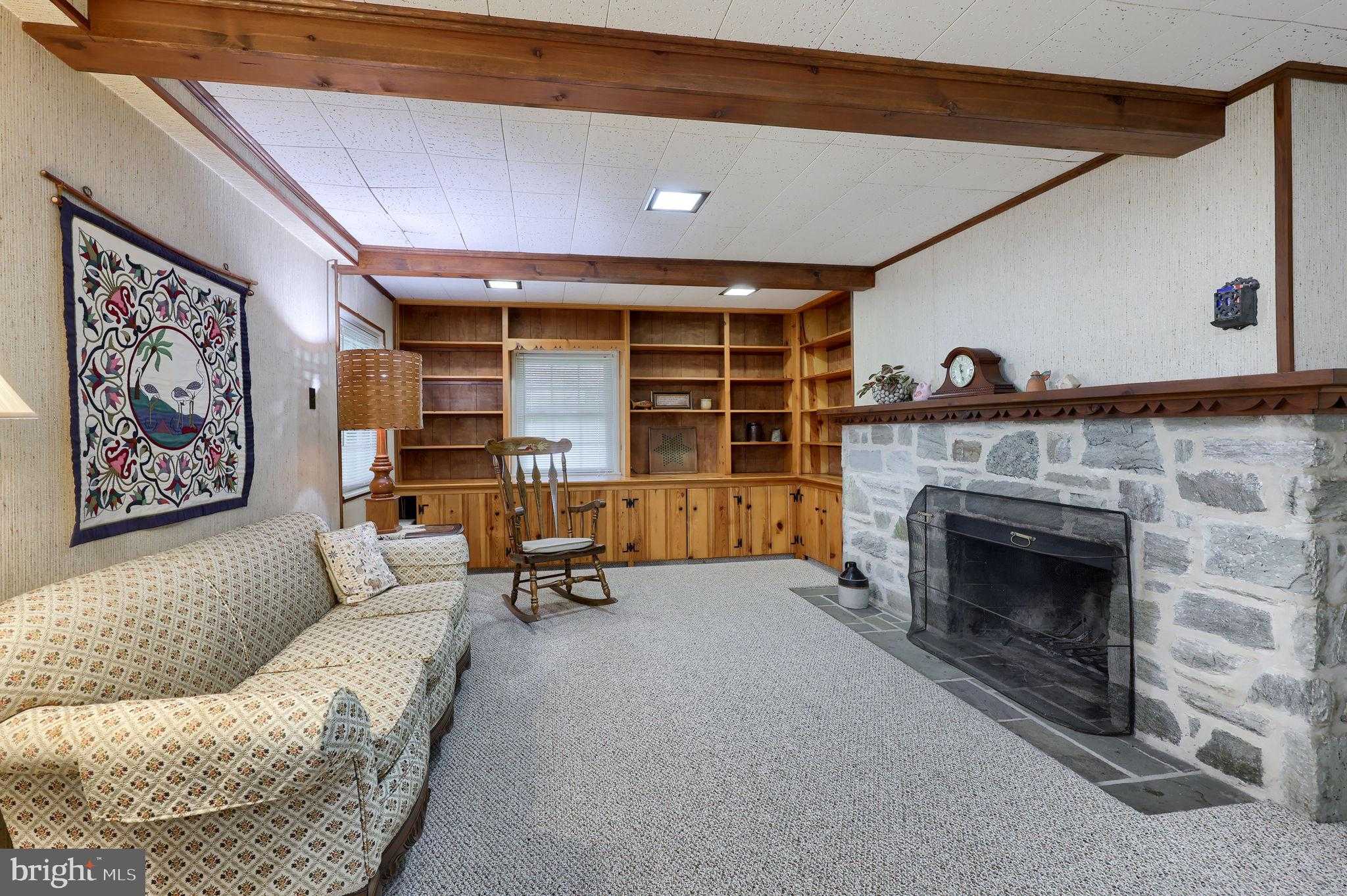 243 Primrose Ave photo 53