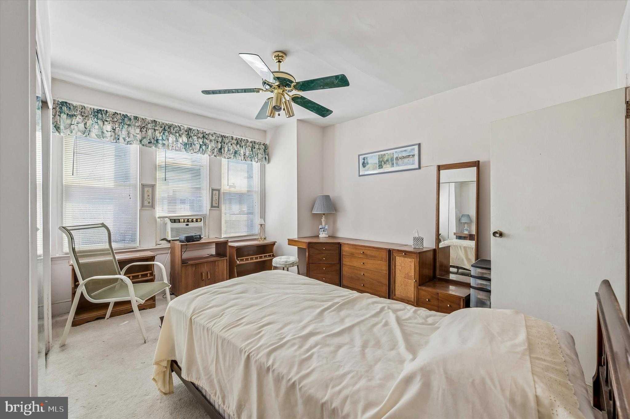 3272 Aramingo Ave photo 30