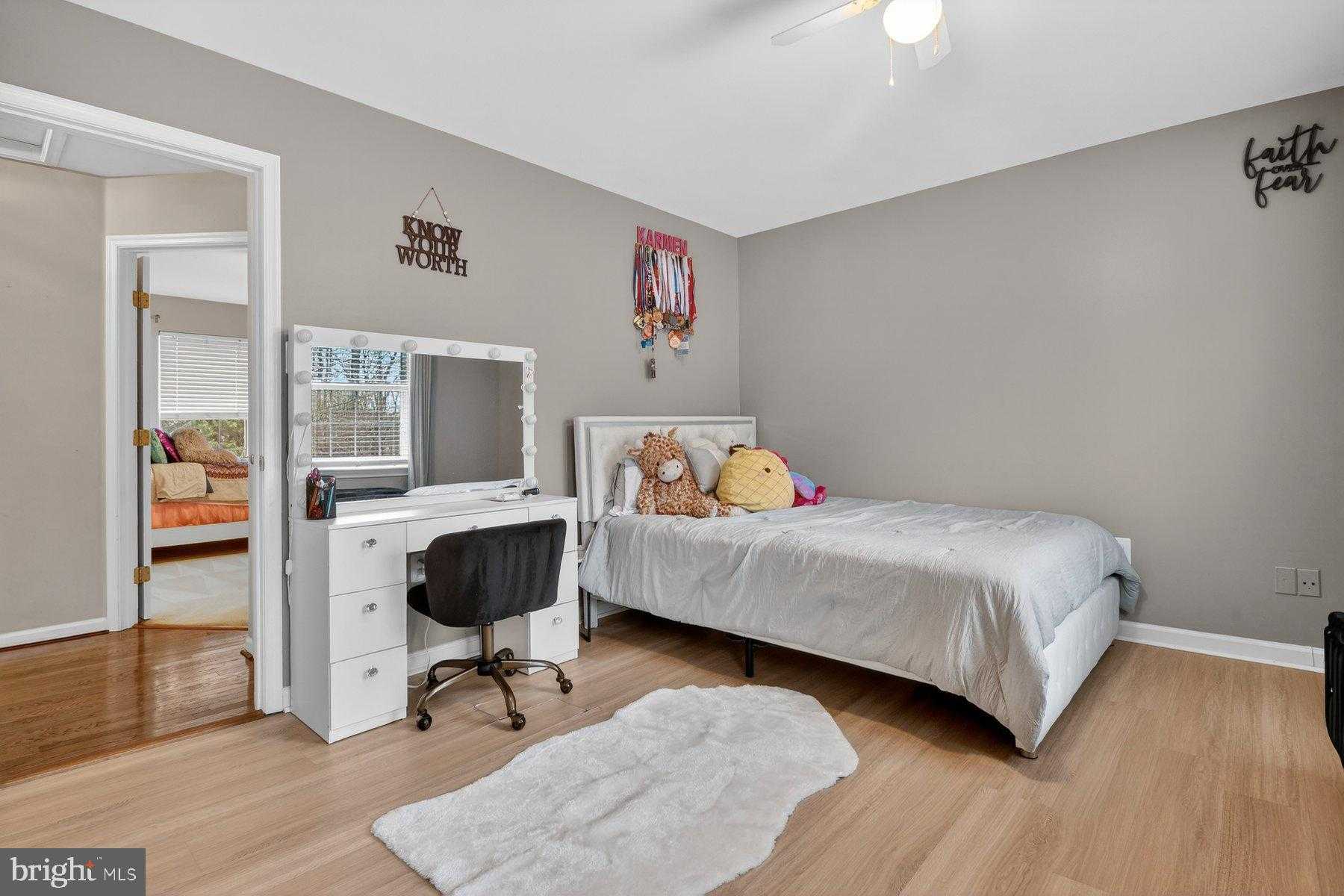 7059 Calvert Dr photo 27