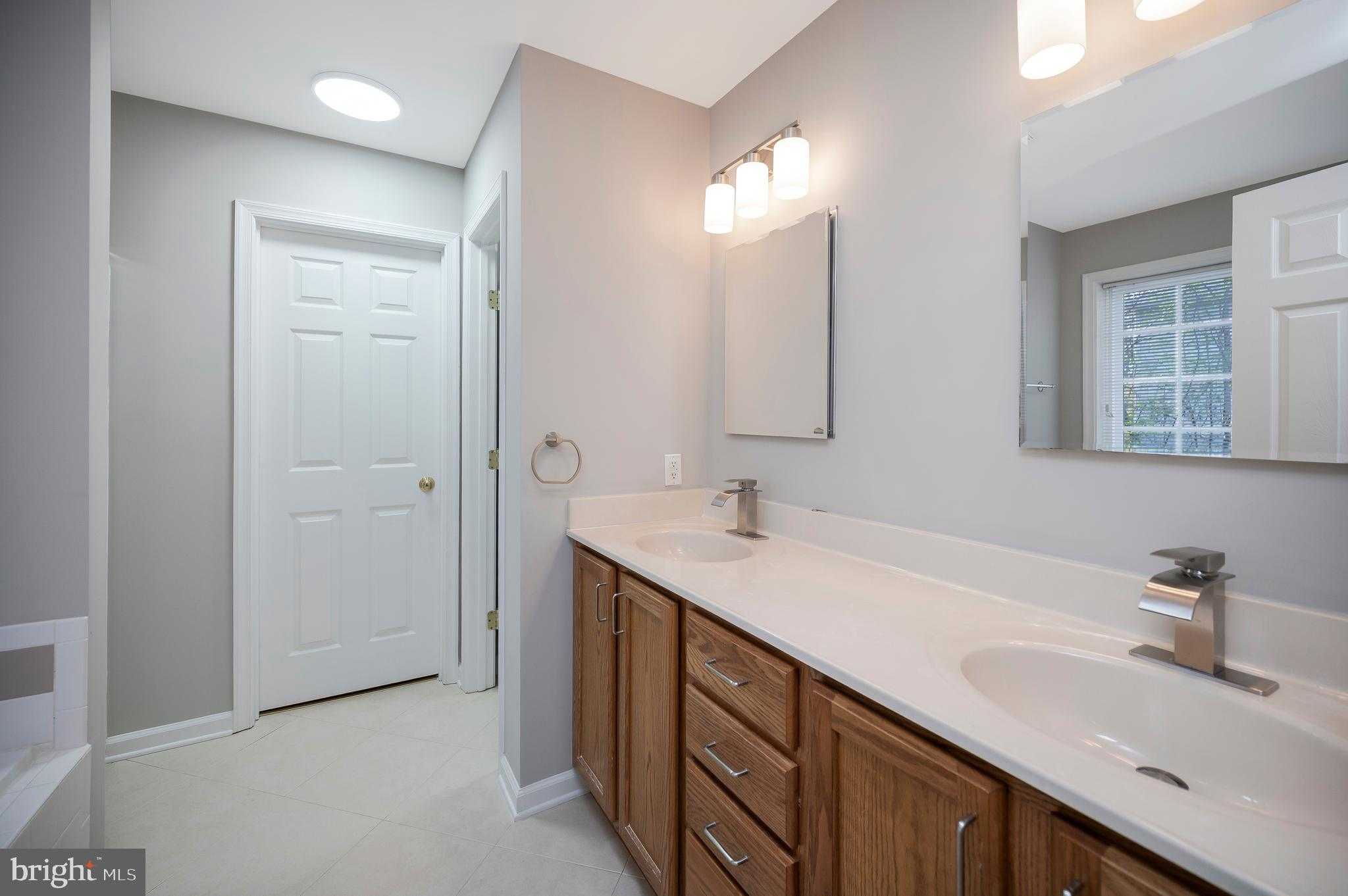 550 Harrison Cir photo 31