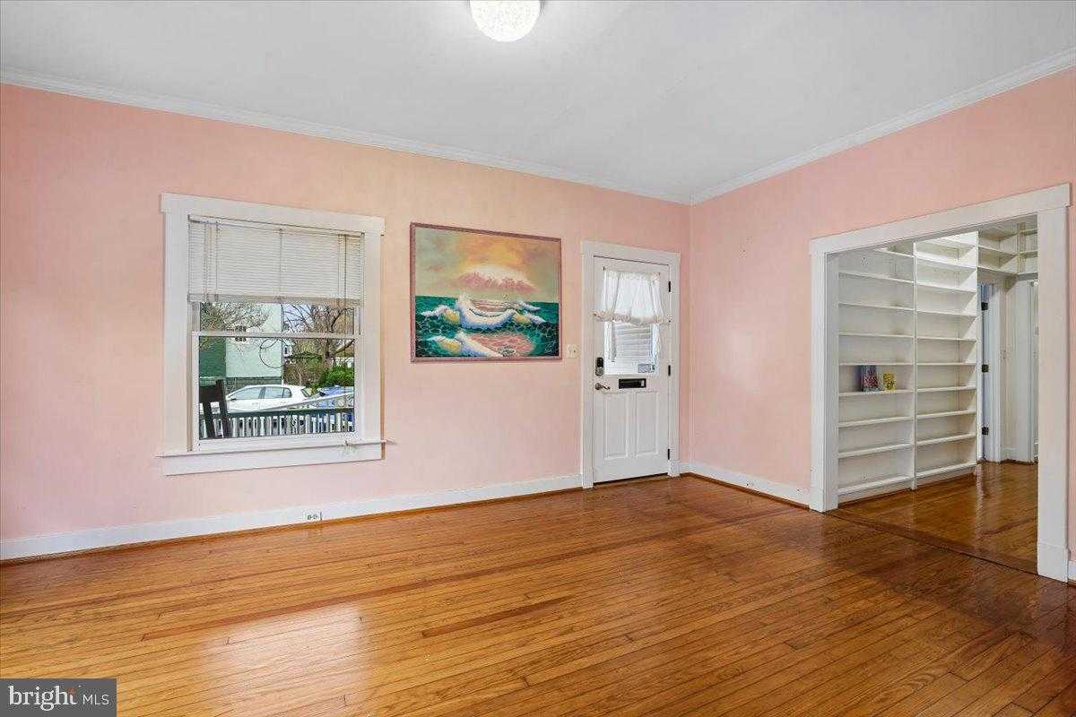 3130 5th St N photo 6