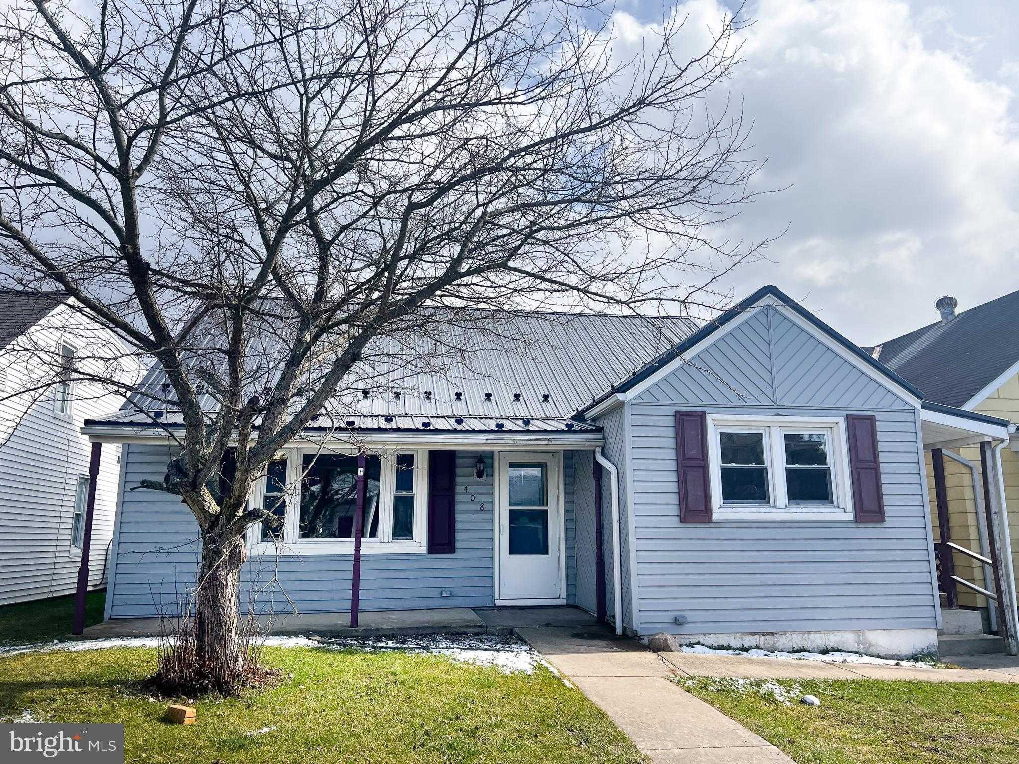 408 Harvard St photo 3