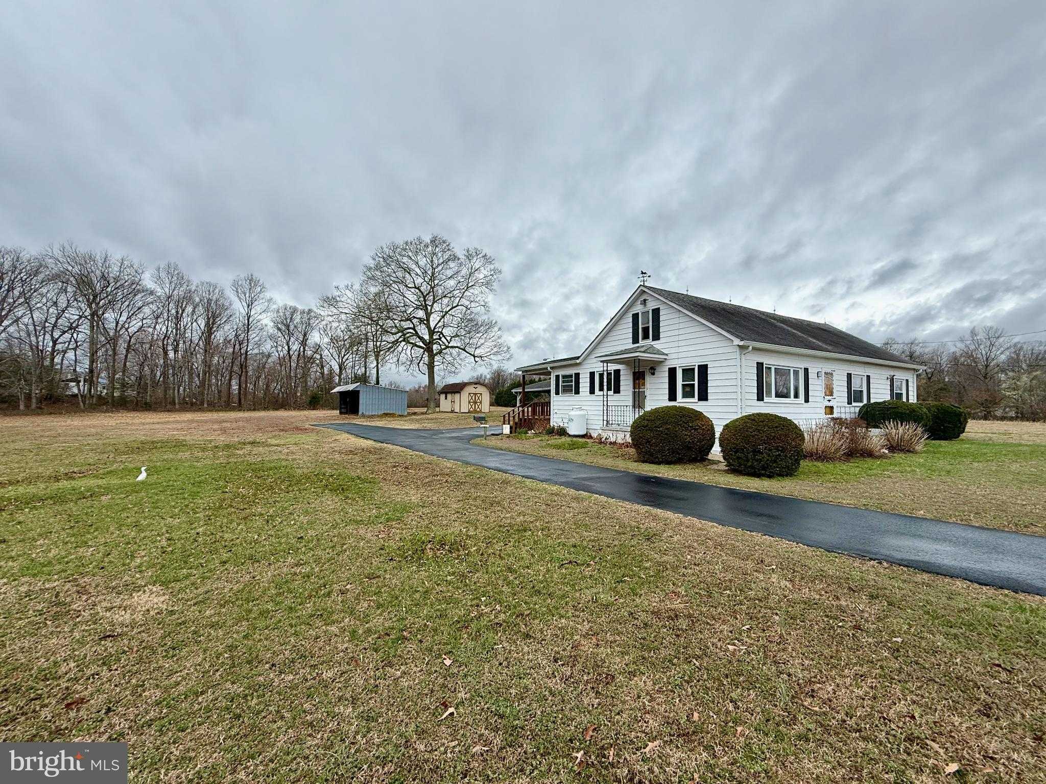 26949 Laurel Grove Rd photo 2