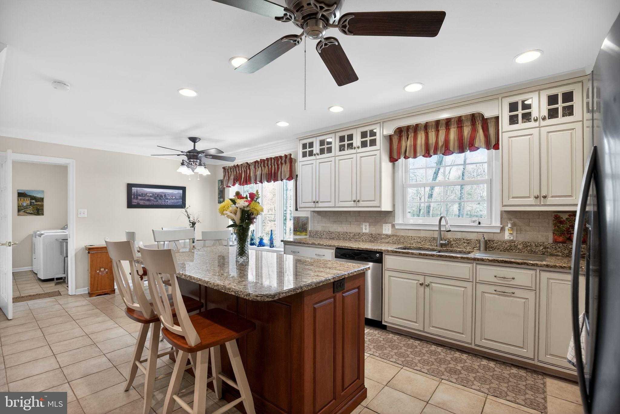 3920 Ravine Dr photo 12