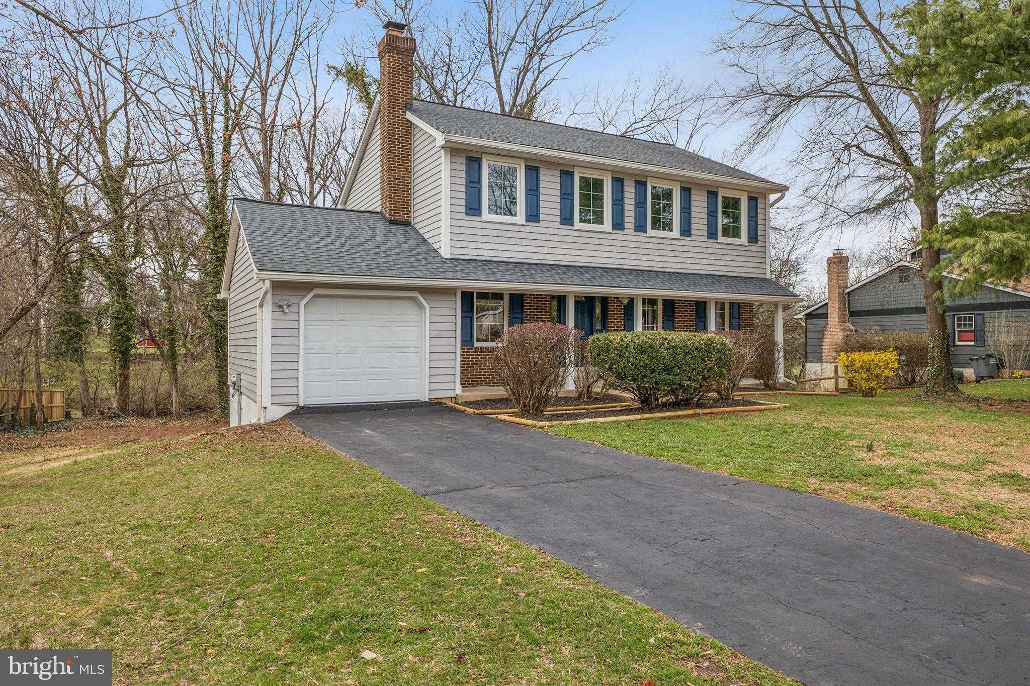 8928 Rolling Rd photo 2