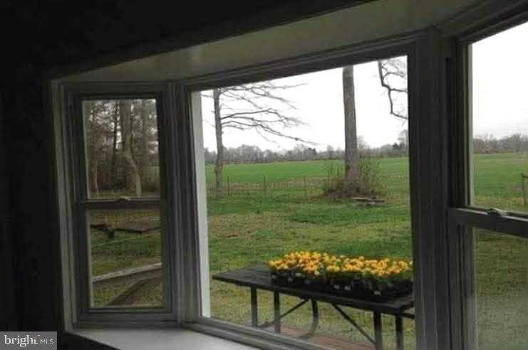 508 Latane Dr photo 9