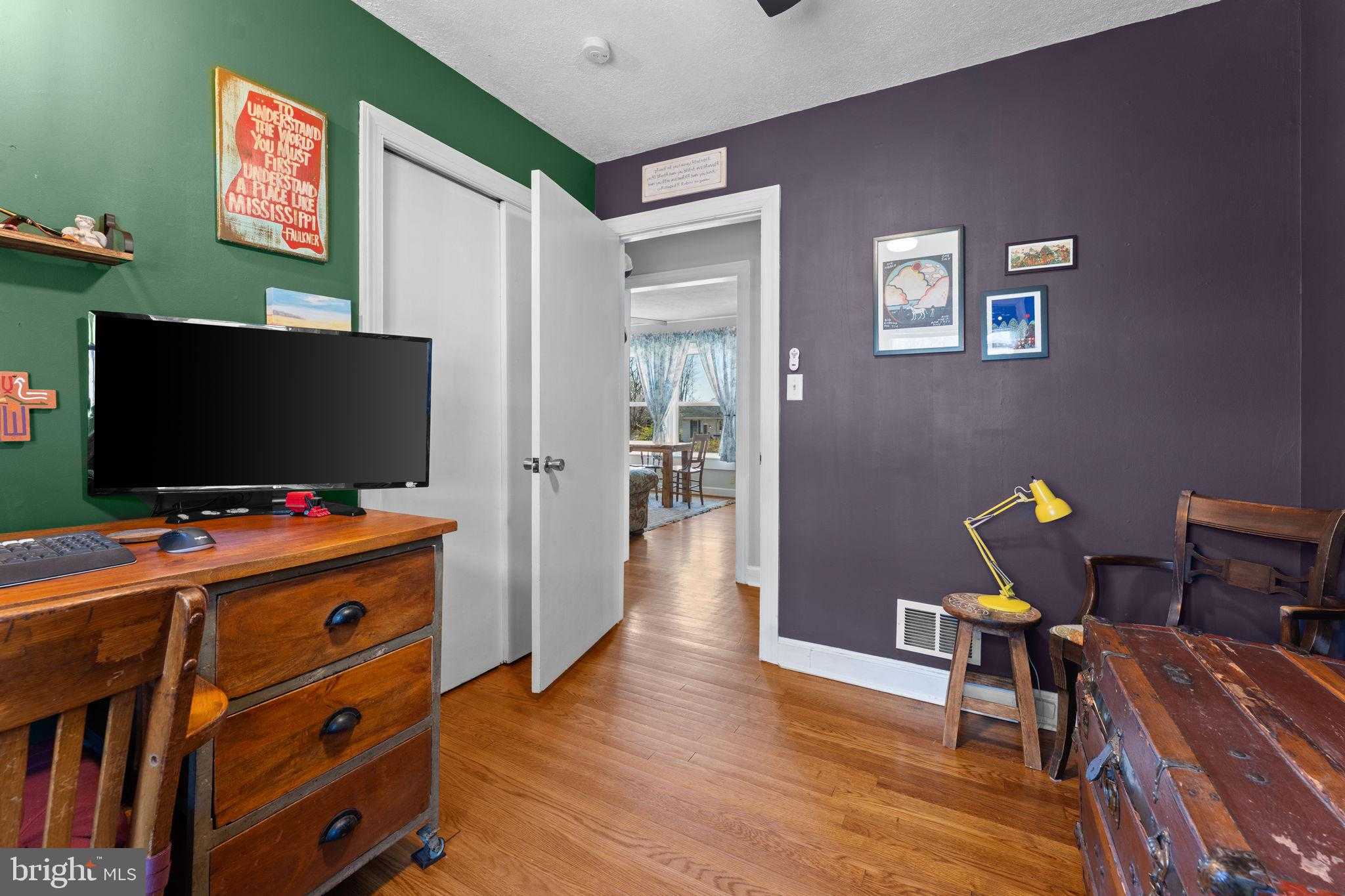 134 Garr Ave photo 27