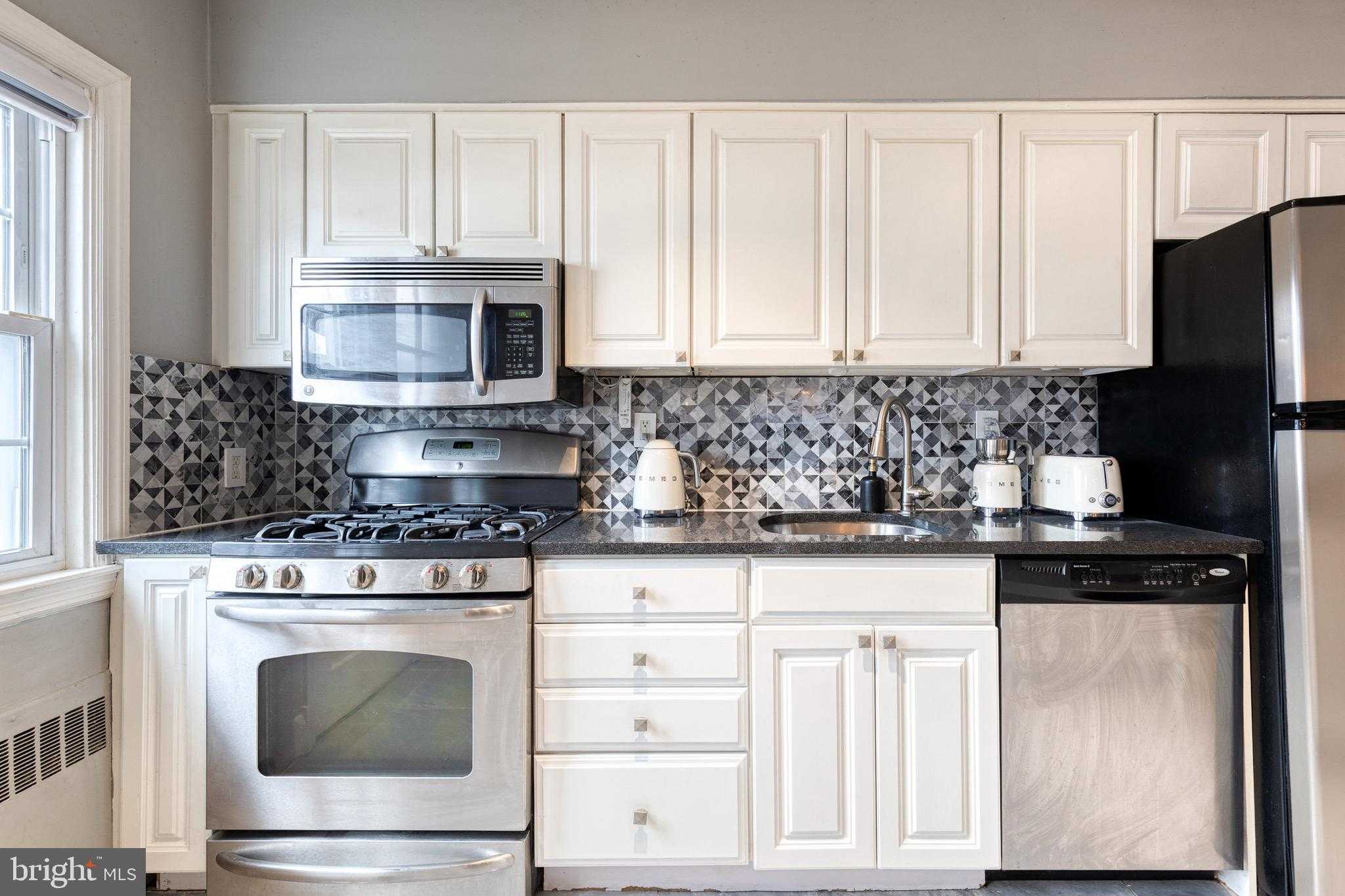 403 Regester Ave photo 8