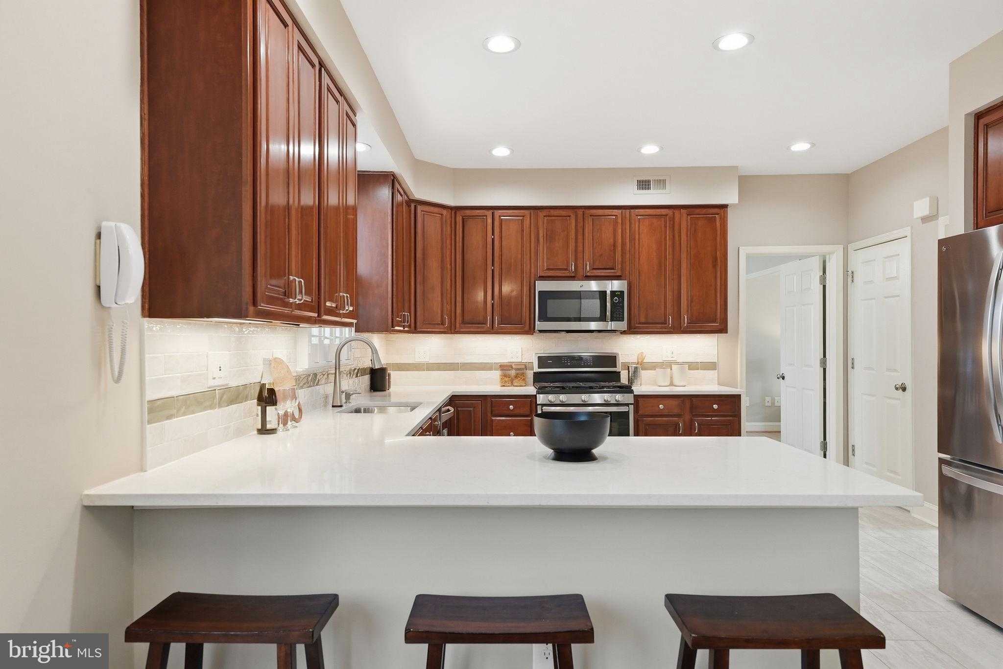 5509 10th St N photo 5