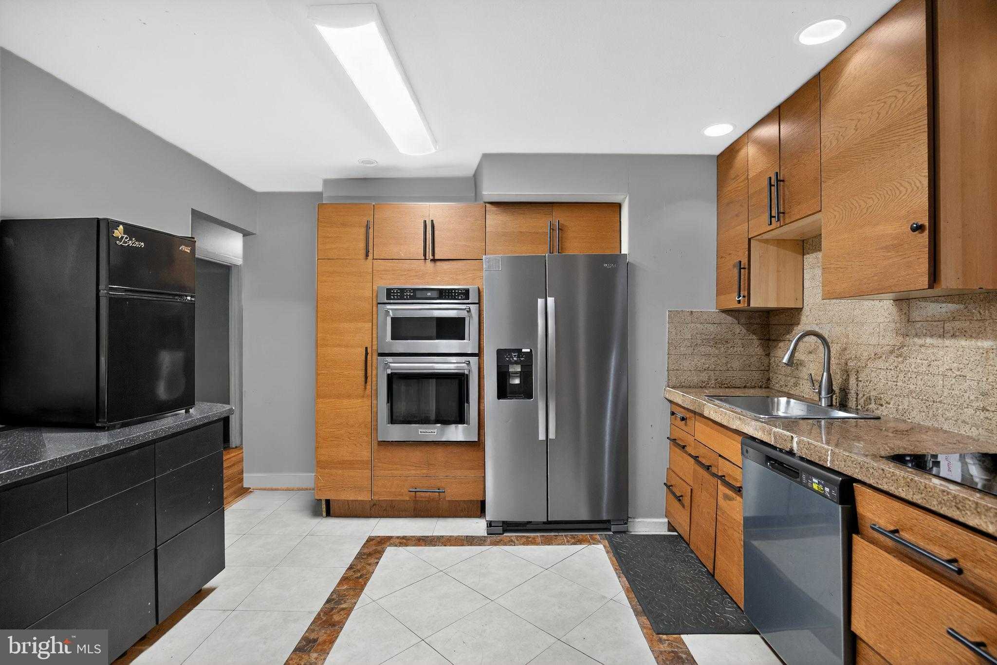 4603 Eaton Dr photo 6