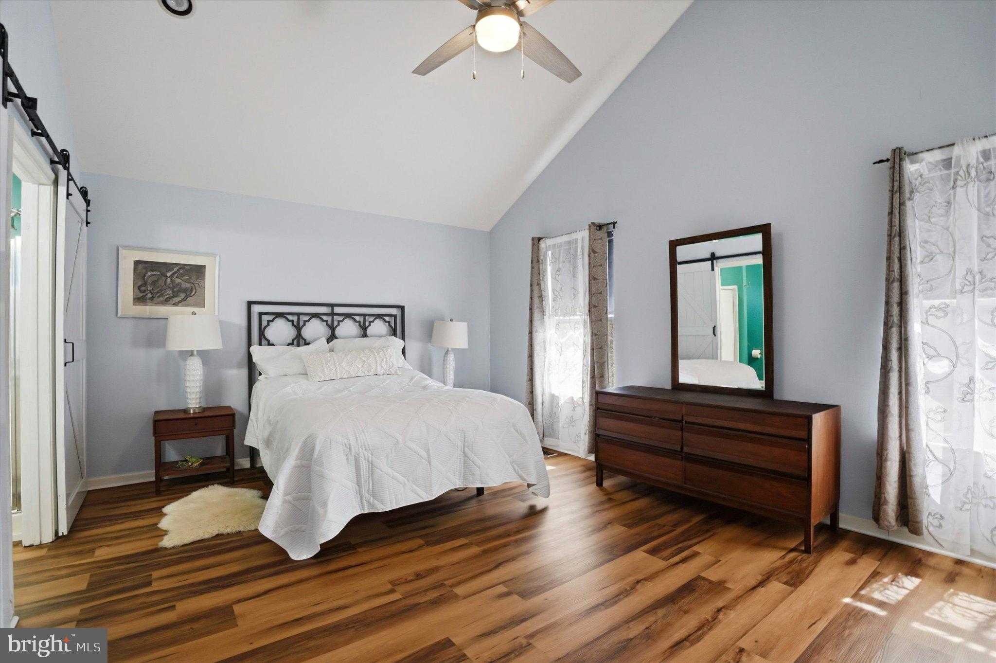 203 Roberts Ln photo 9