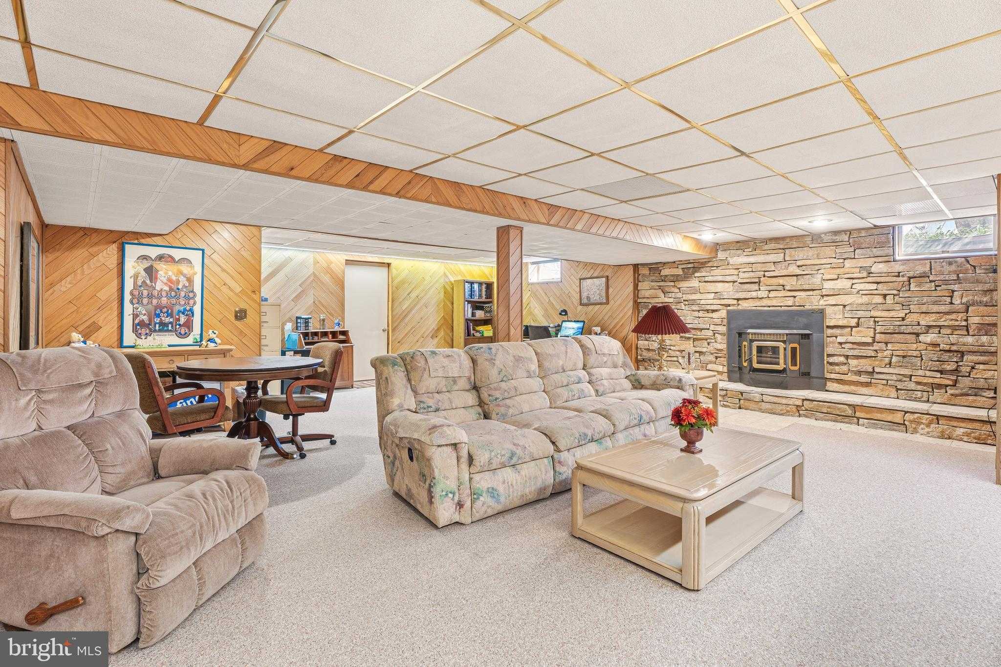 14017 Manor Rd photo 48