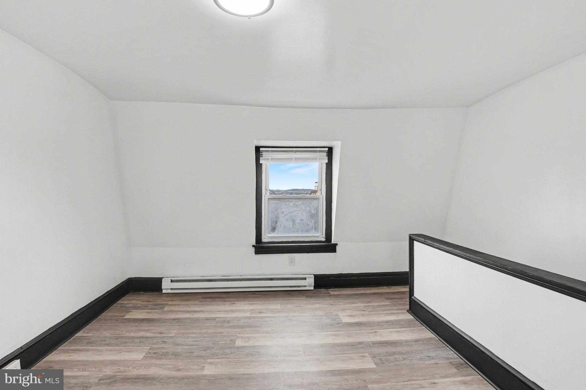 720 N 13th St photo 21