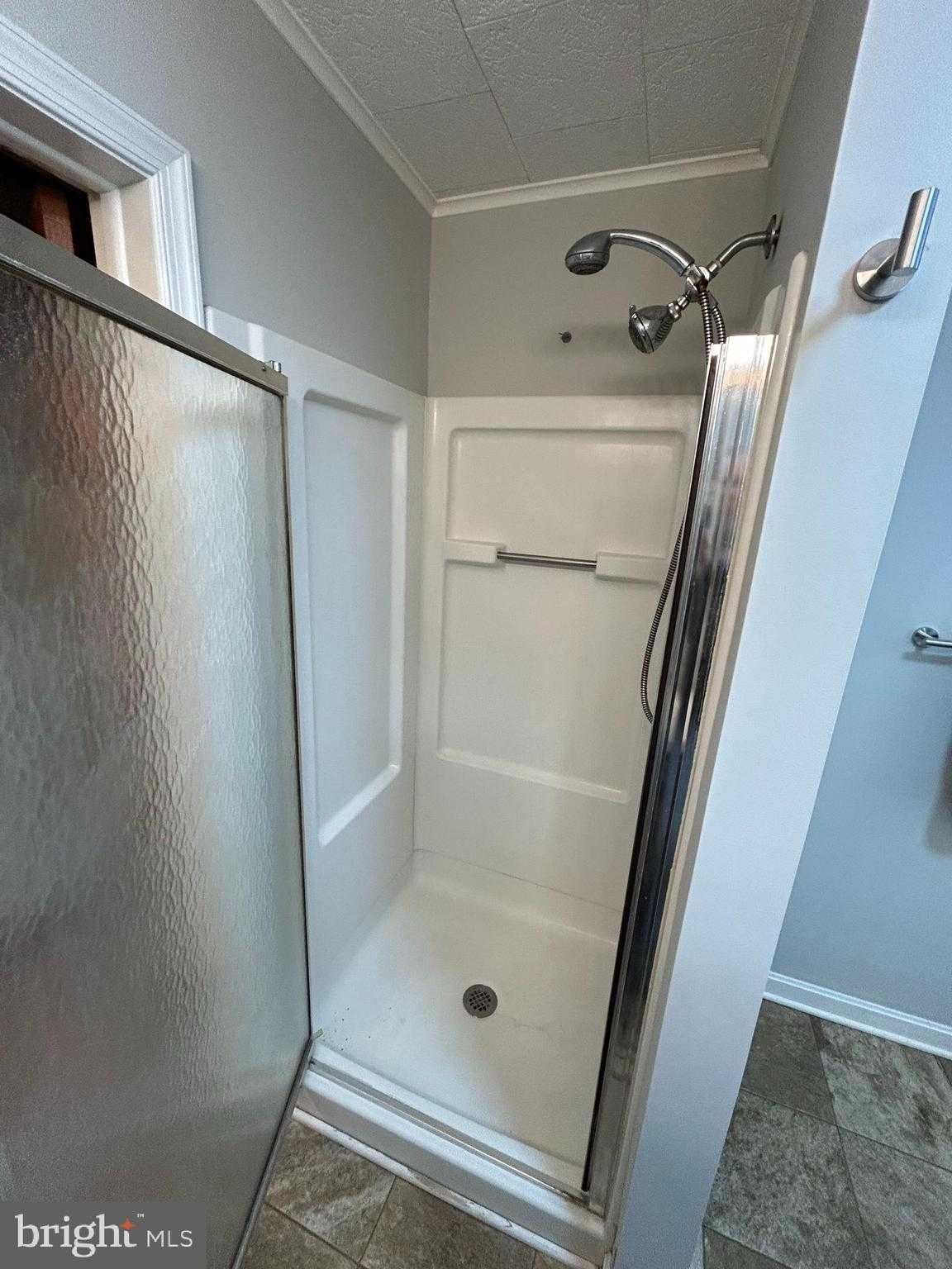 506 E Center St photo 11