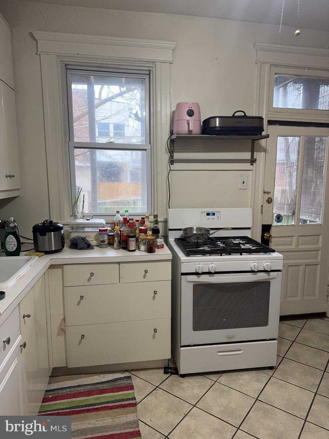 3045 Guilford Ave photo 7