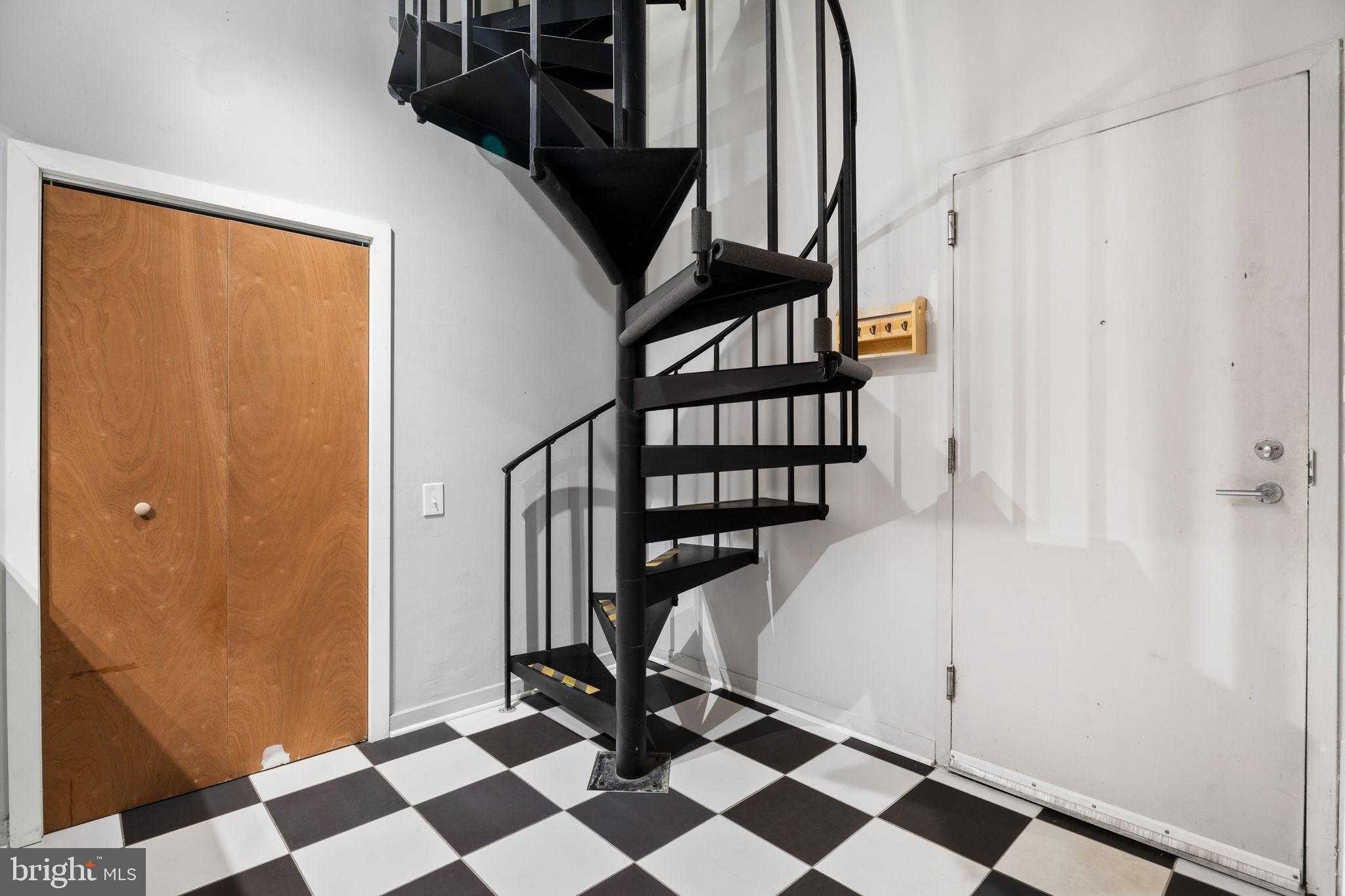 3 N Chris Columbus Blvd photo 14