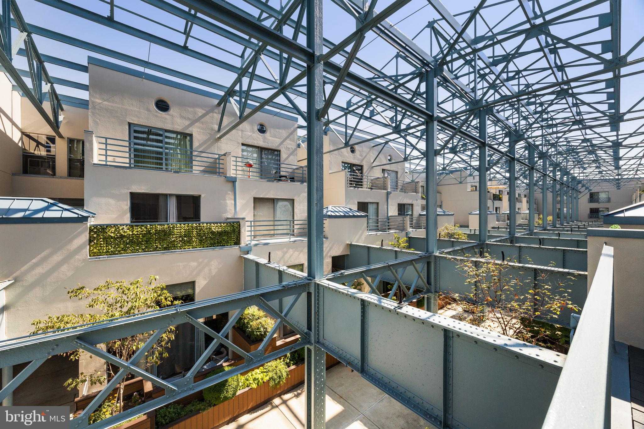 3 N Chris Columbus Blvd photo 20