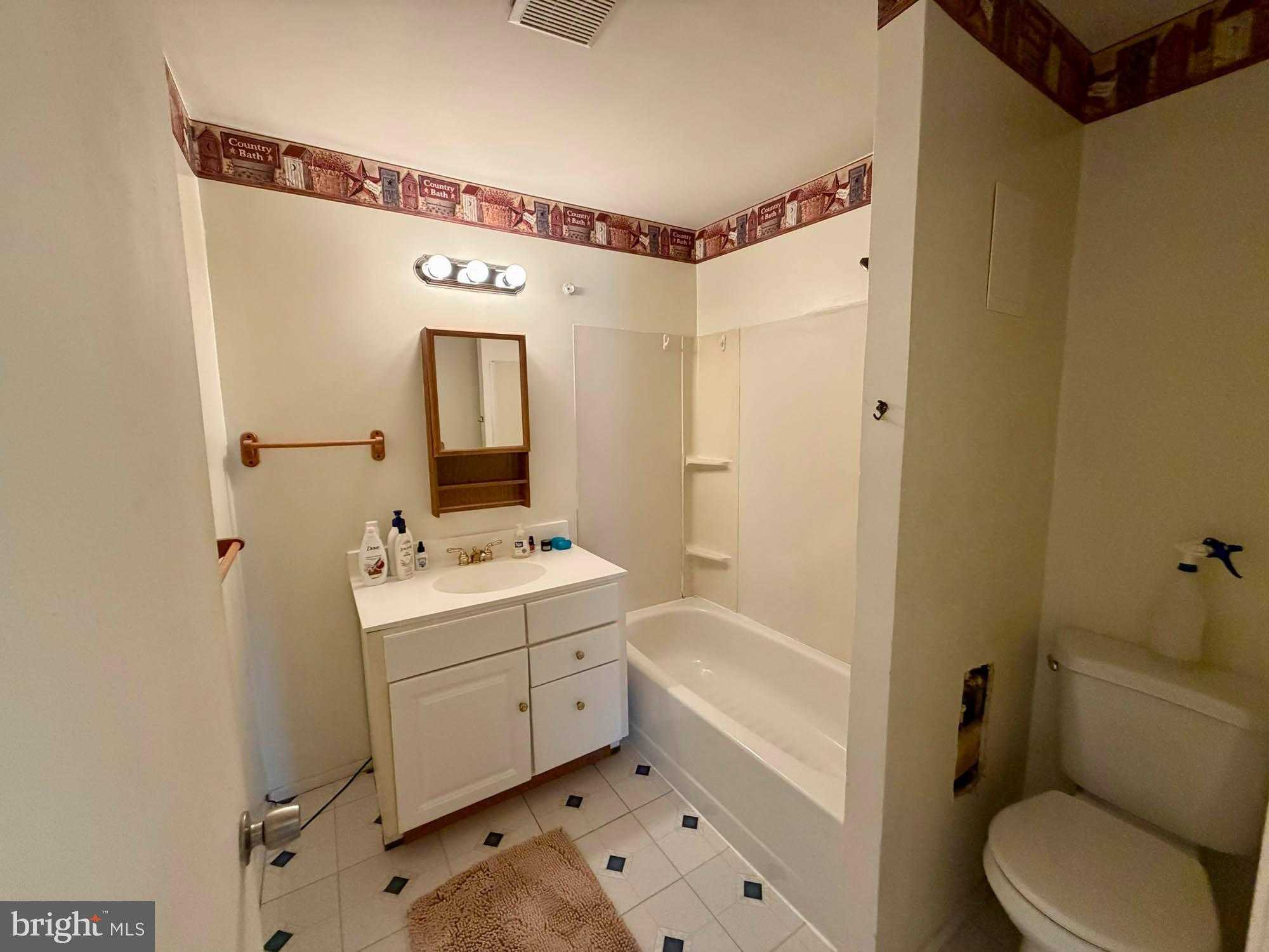 8224 Fort Smallwood Rd photo 27