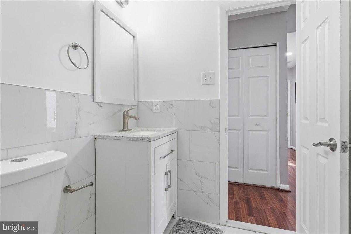 8363 Canning Ter photo 17