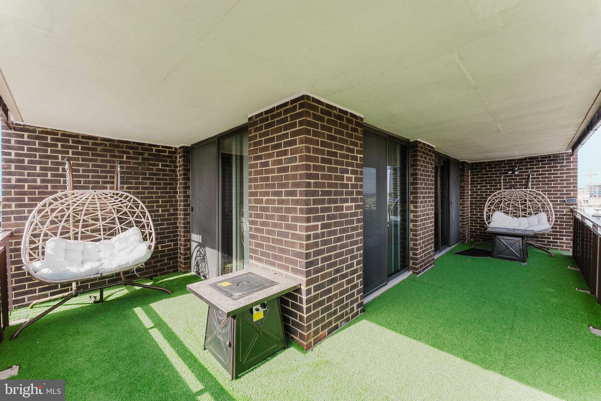 250 S Reynolds St Apt 1410 photo 65