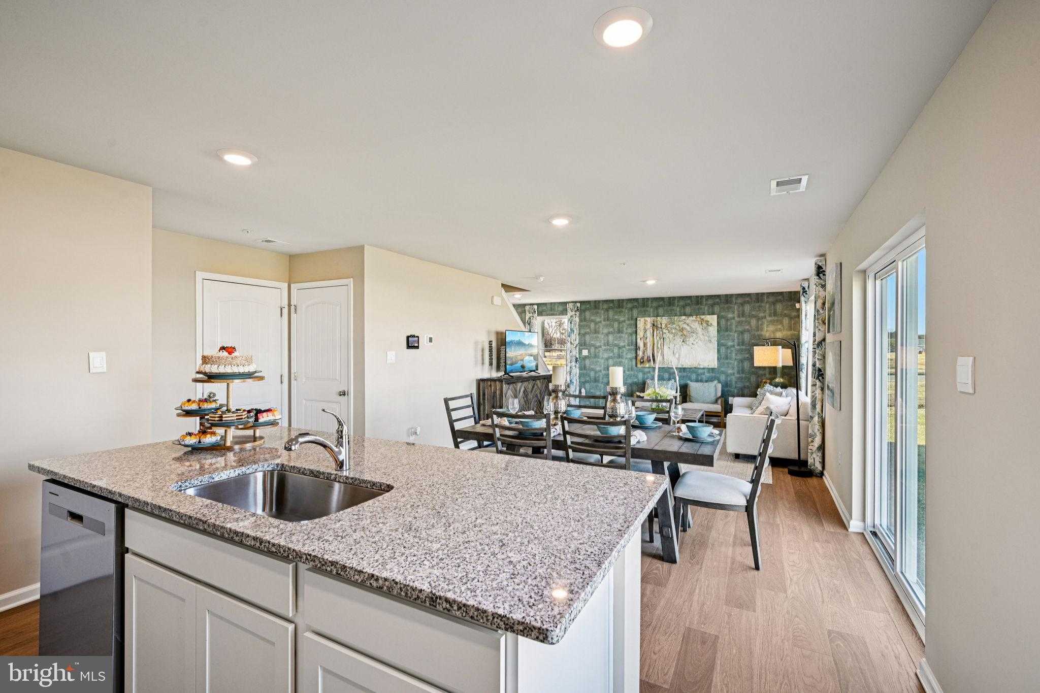 1153 Wintermead Loop photo 12