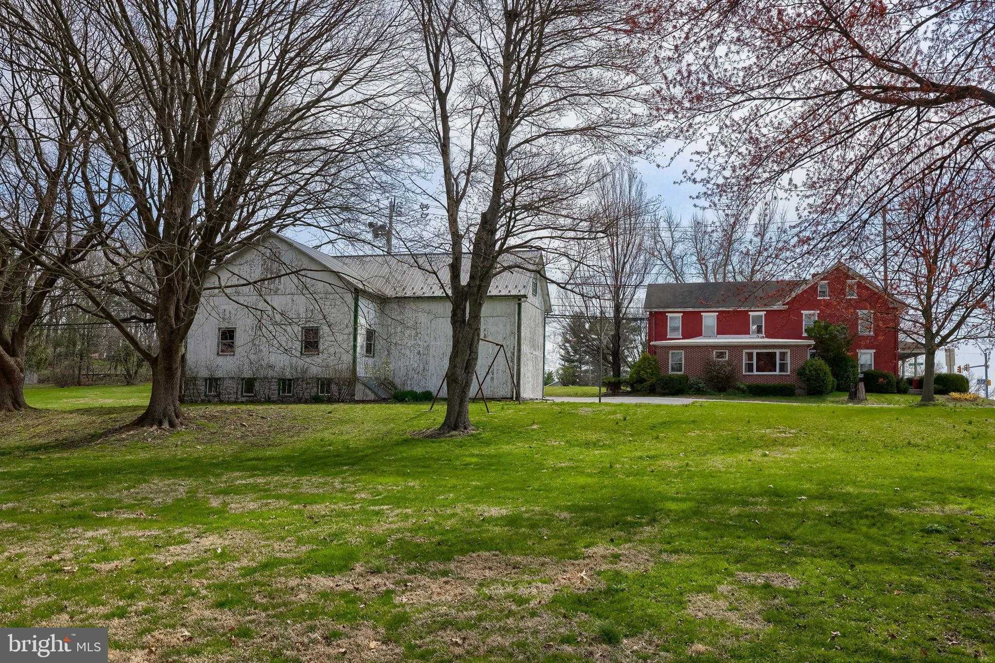 2201 Harrisburg Pike photo 93