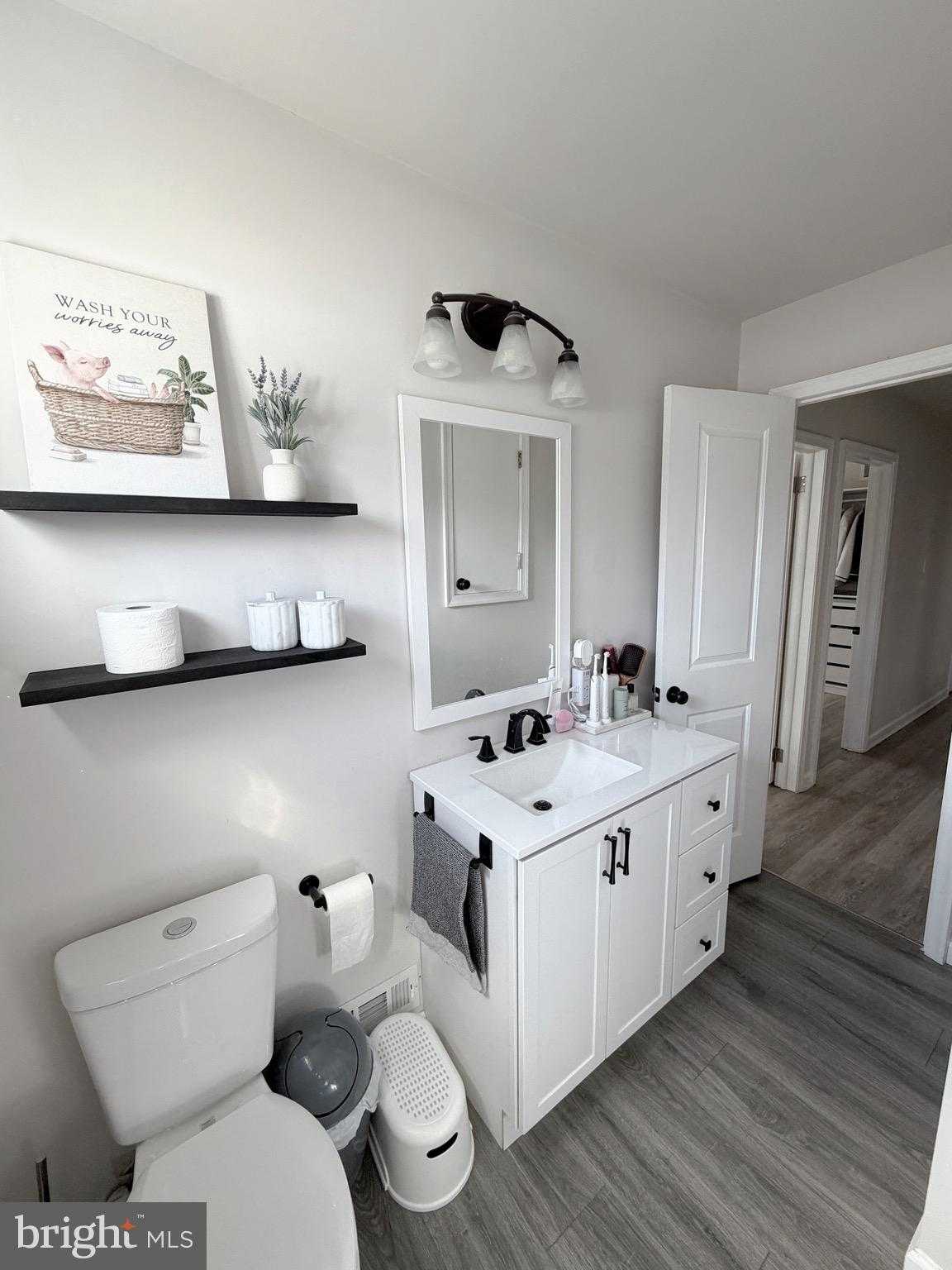 1427 Saint Charles Pl photo 14